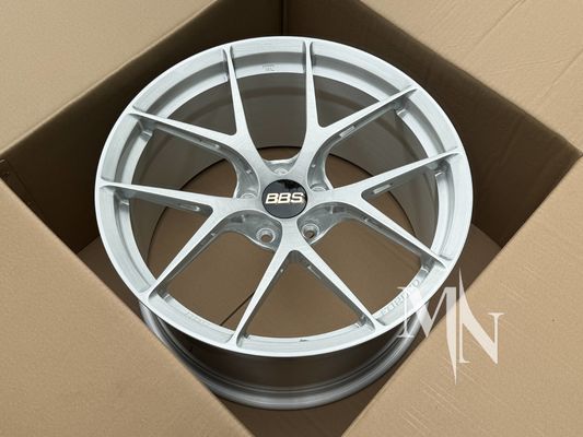 BBS FI R Räder aus gebürstetem Silber